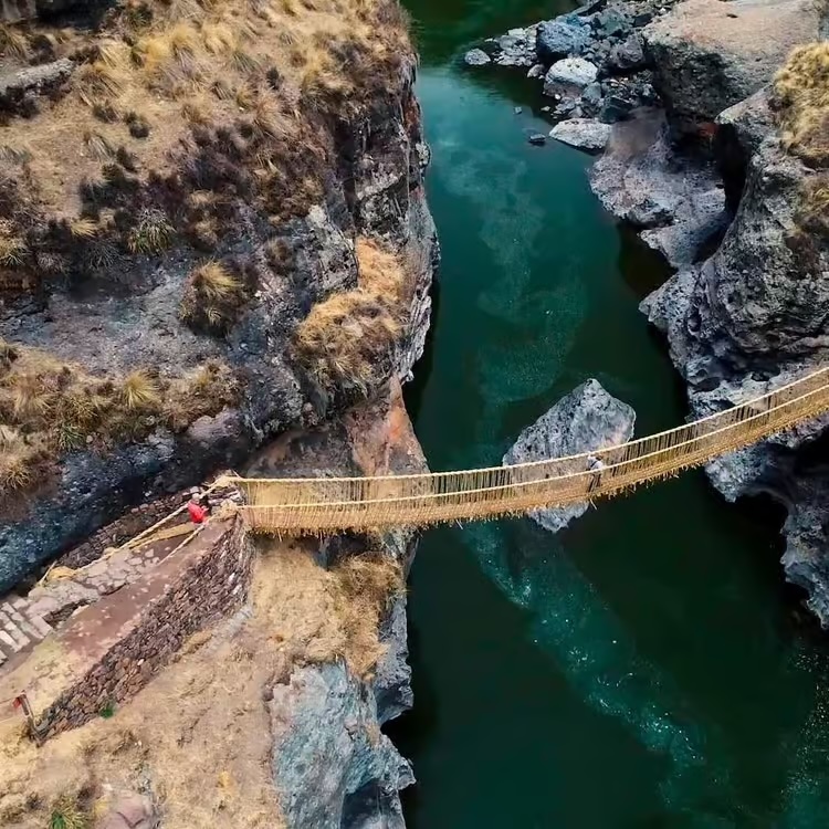 PUENTE INCA DE QESWACHAKA